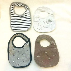 Carter’s little baby basics 4 Pack bib set preloved 💕